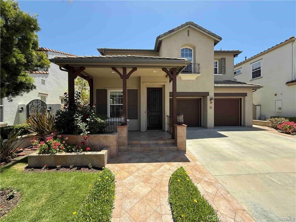 Property Photo: 12 Calle Frutas CA 92673