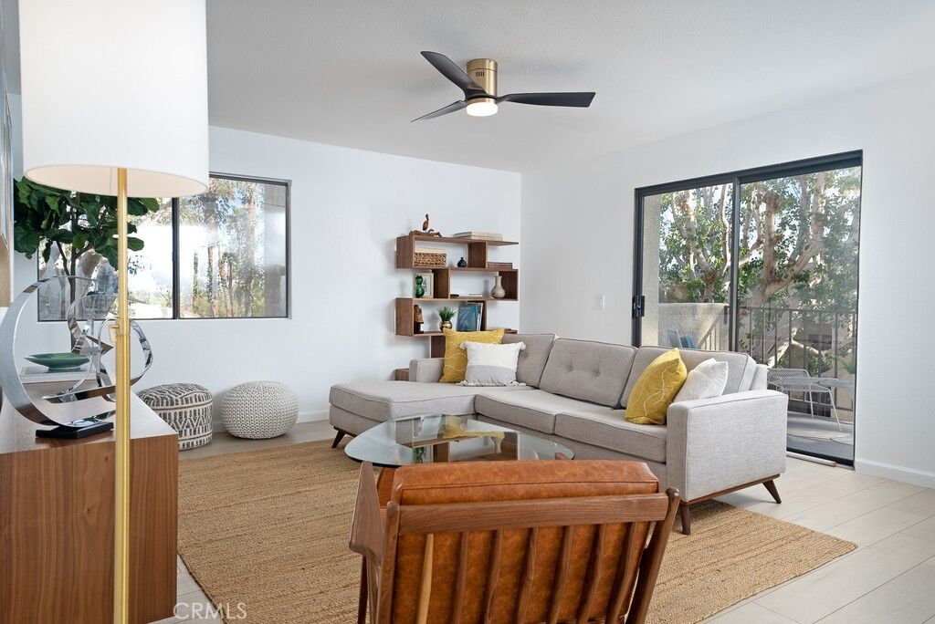 Property Photo:  200 E Racquet Club Drive 24  CA 92262 