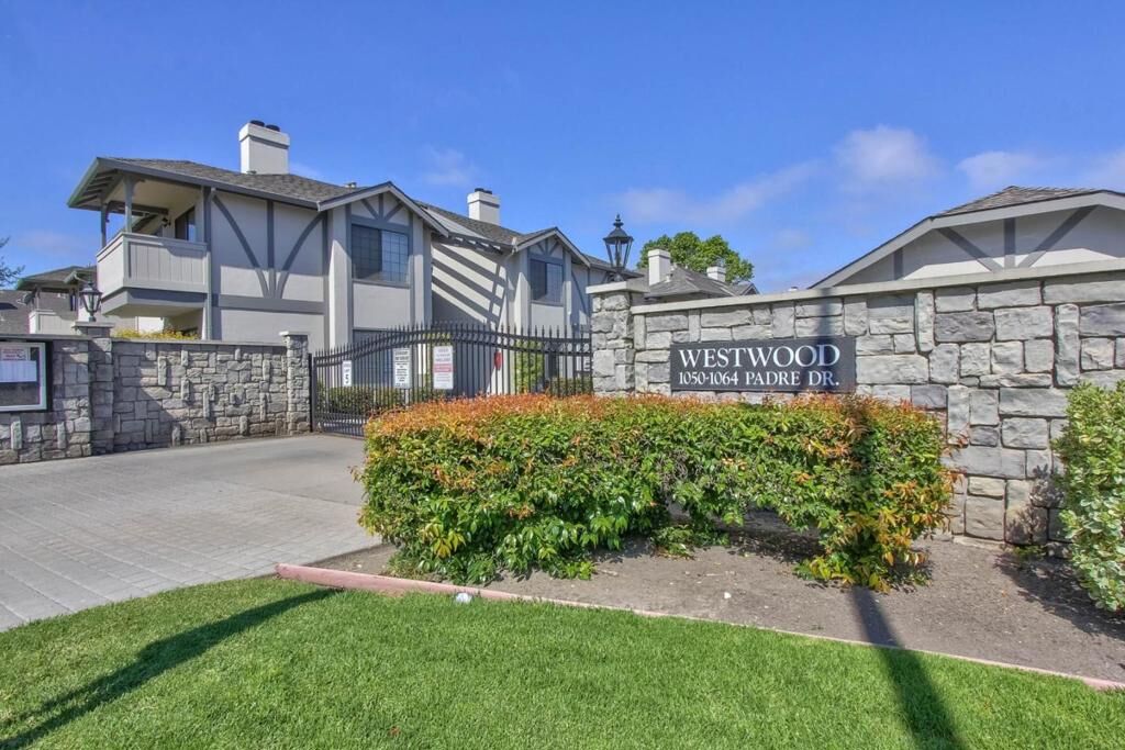 Property Photo:  1052 Padre Drive 3  CA 93901 