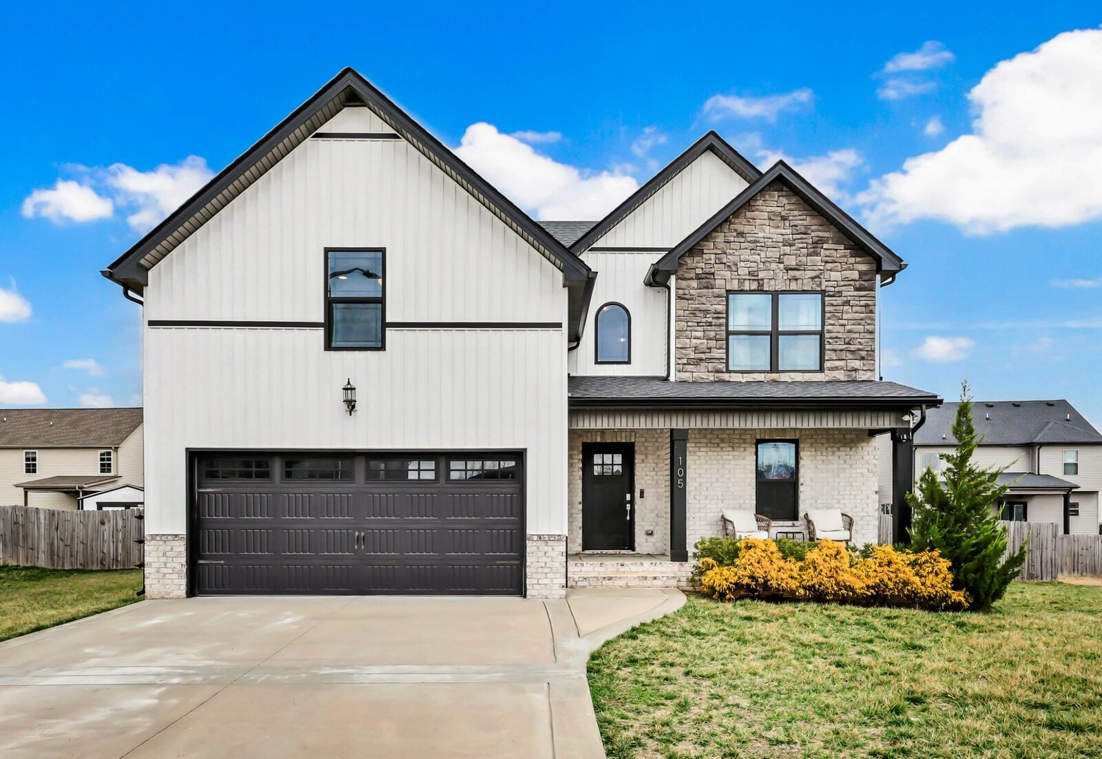 Property Photo:  105 Wilburn Ct  TN 37043 