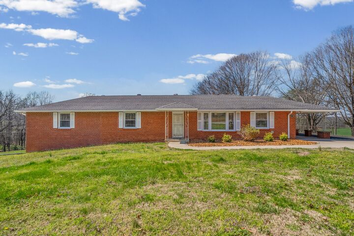 Property Photo:  1718 Seven Mile Ferry Rd  TN 37040 