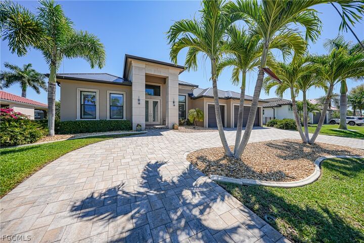 Property Photo:  1210 Mineo Drive  FL 33950 