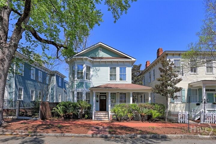 Property Photo: 310 E Park Avenue GA 31401