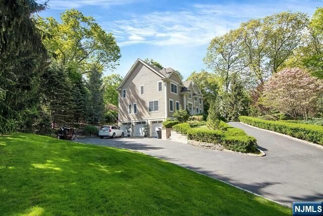 Property Photo:  533 W Saddle River Road  NJ 07458 