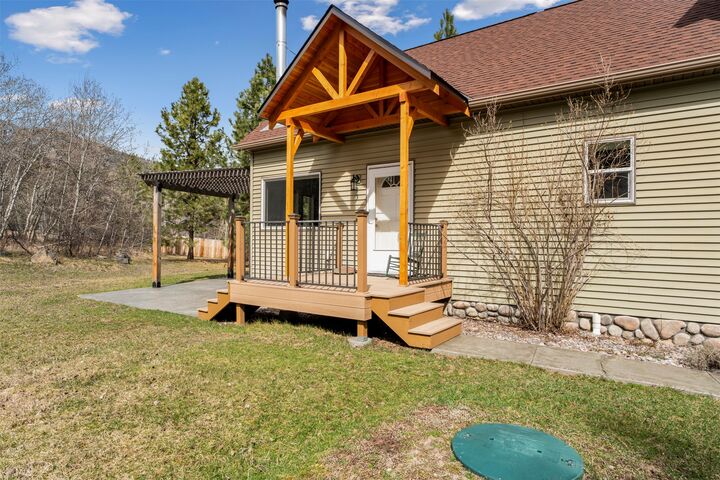 Property Photo:  510 Paradise Trail  MT 59840 