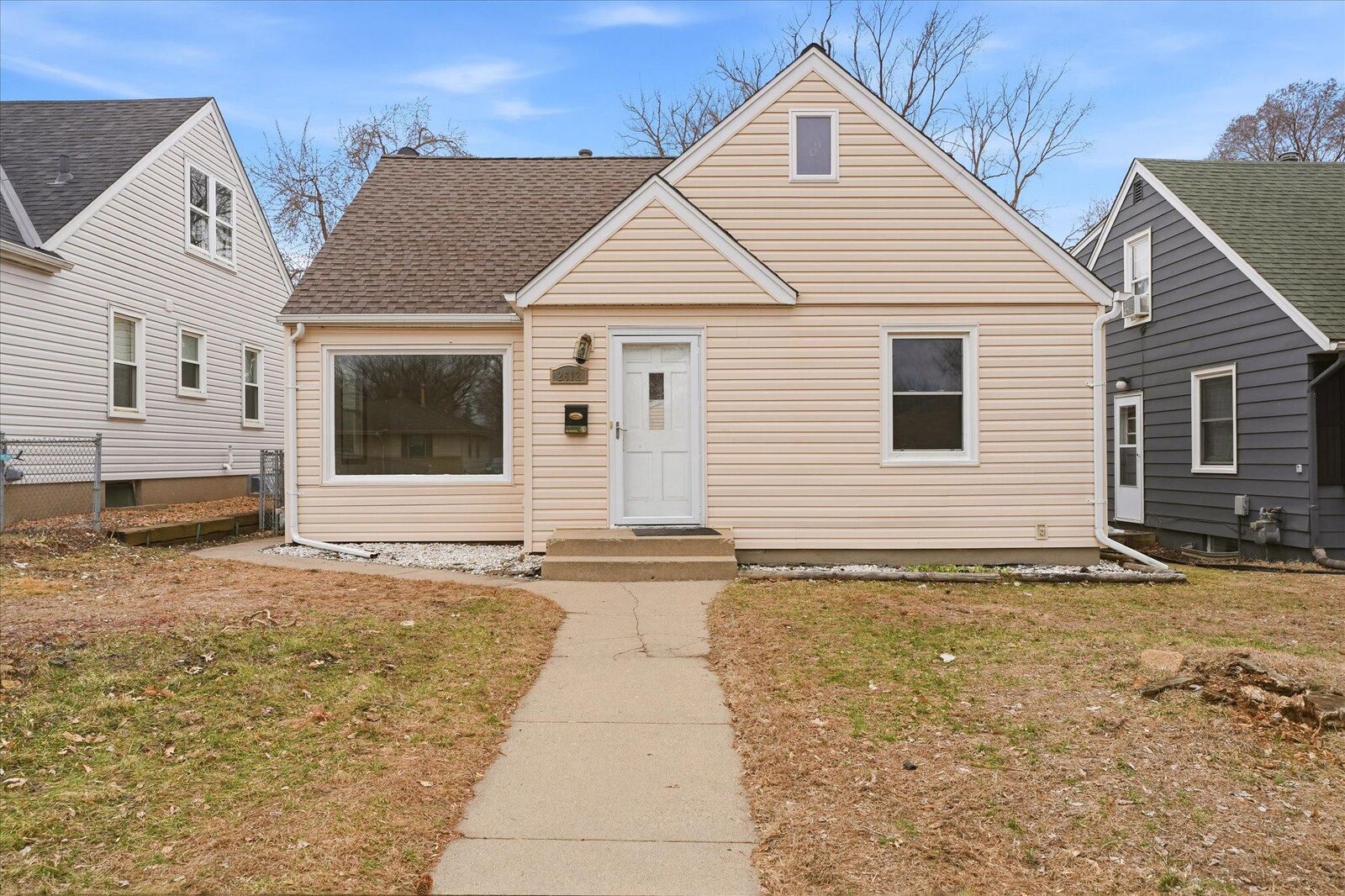 Property Photo:  2612 Georgia Avenue S  MN 55426 