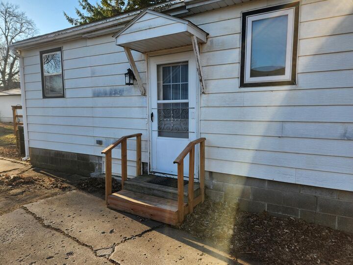 Property Photo:  1317 Frank Avenue  MN 56007 