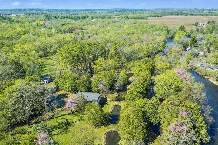 Property Photo:  400 Hill Avenue  WI 54026 