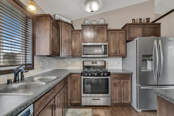 Property Photo:  909 4th Street NE  MN 56367 