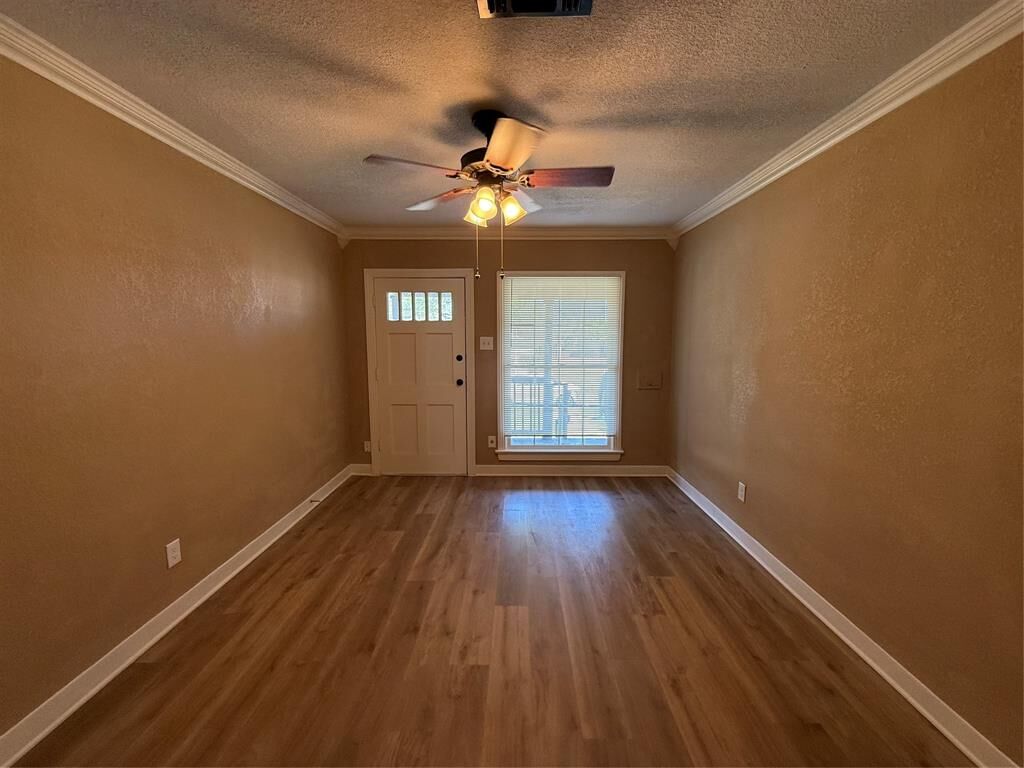 Property Photo:  2133 Edwin Street  TX 76110 