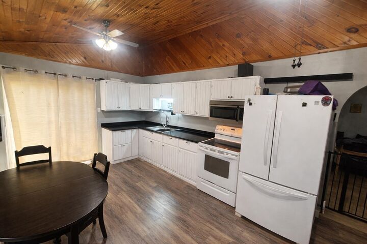 Property Photo:  1 Lowther Street  PE C0B 1M0 