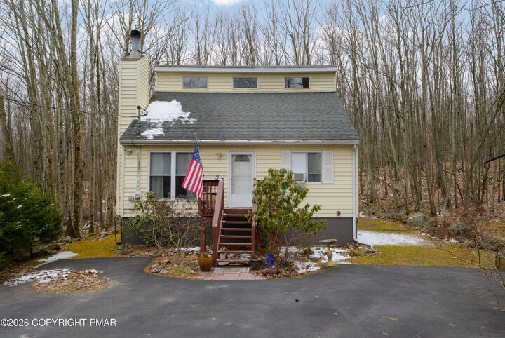 Property Photo:  108 Country Club Drive  PA 18424 