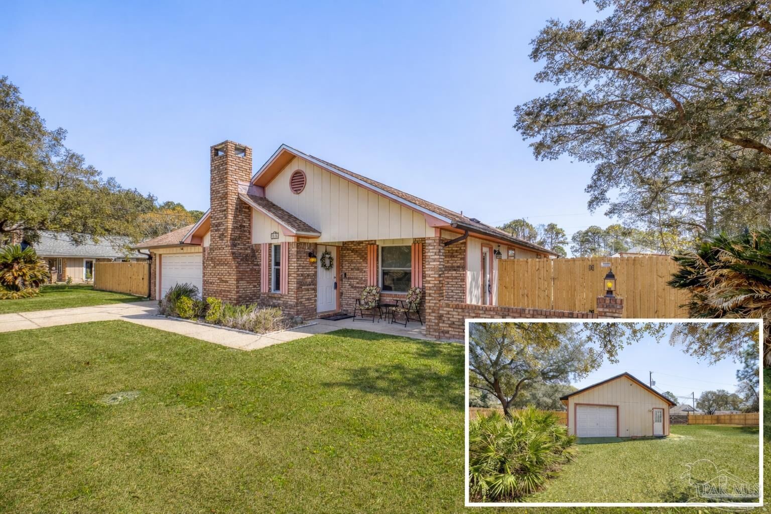 Property Photo:  2176 Calle De Cantabria  FL 32566 