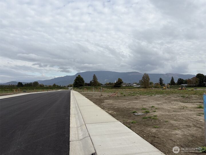 Property Photo:  212 W 4th Street S  WA 98247 