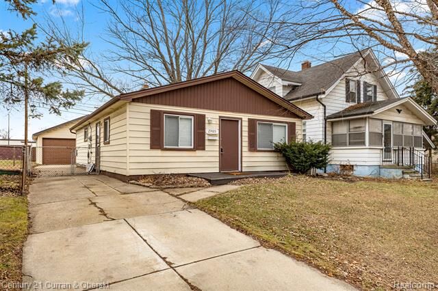 Property Photo:  27423 Groveland Street  MI 48071 