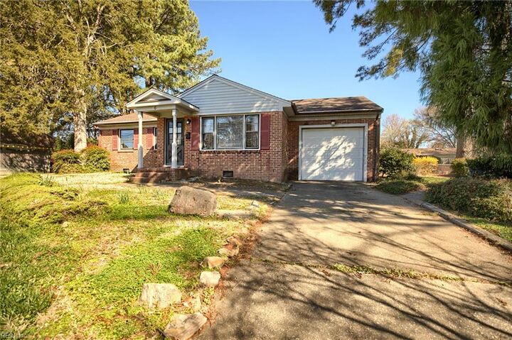 Property Photo:  6 Karen Dr  VA 23608 