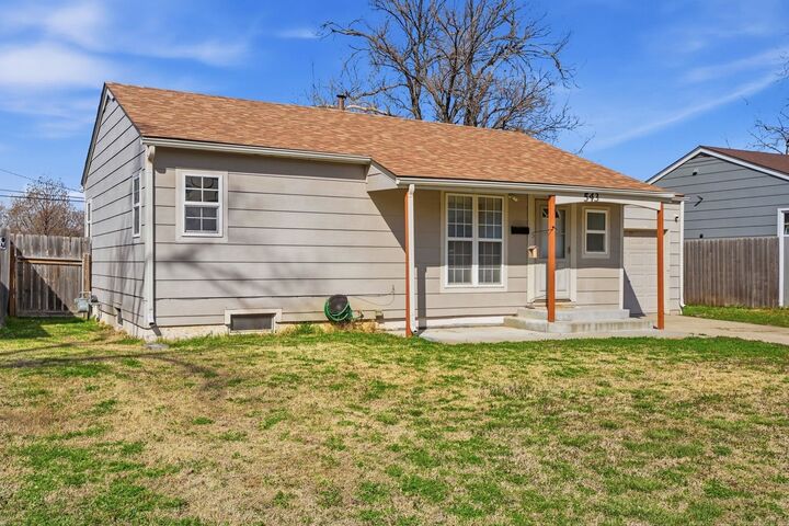 Property Photo:  543 S Pinecrest St  KS 67218 