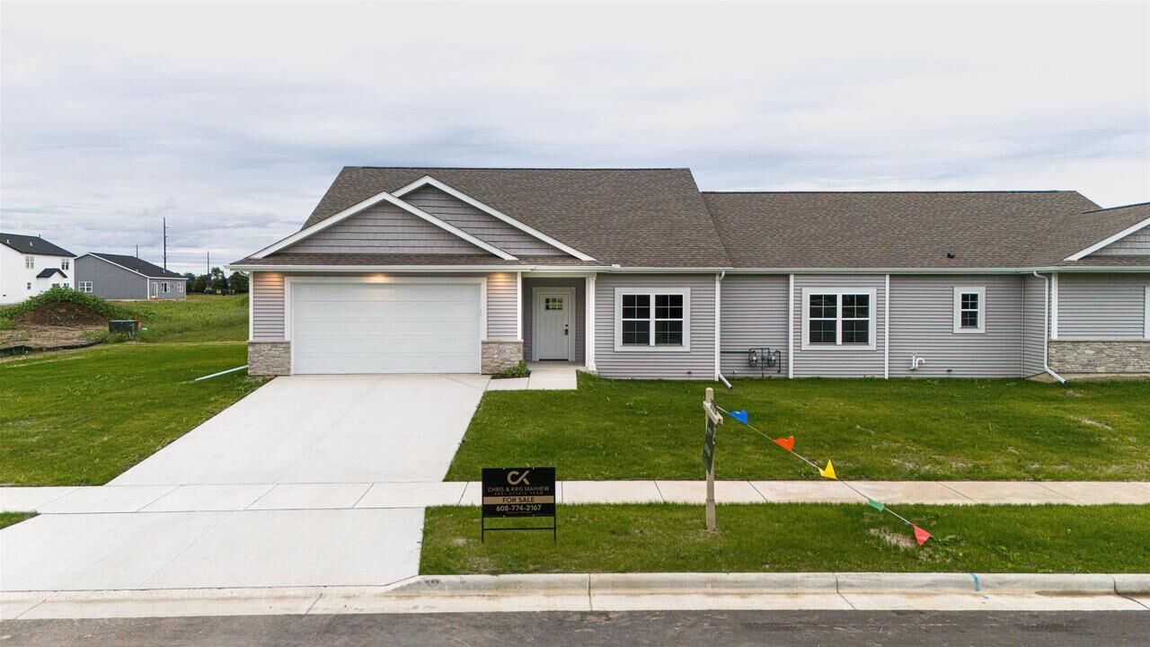 Property Photo:  3800 Green Ash Drive  WI 53545 