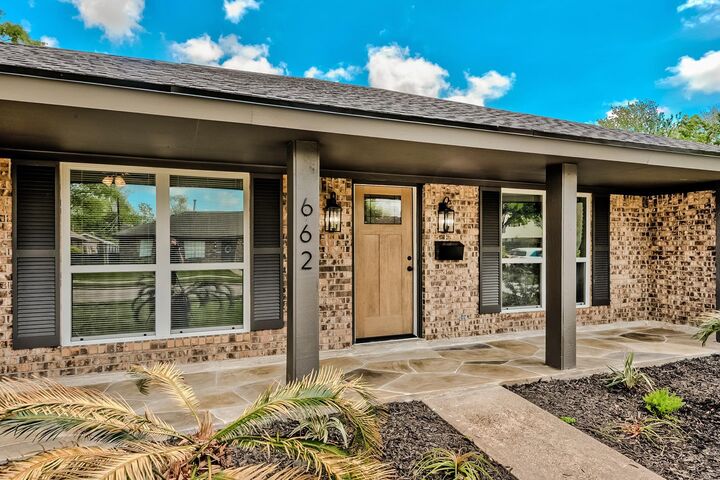 Property Photo:  662 Birchwood Dr  TX 77651 