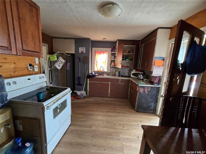 Property Photo: 470 2nd Avenue NW SK S9H 0P7