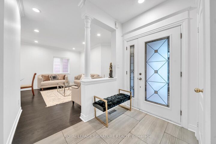 Property Photo:  406 Hewitt Circle  ON L3X 2L8 