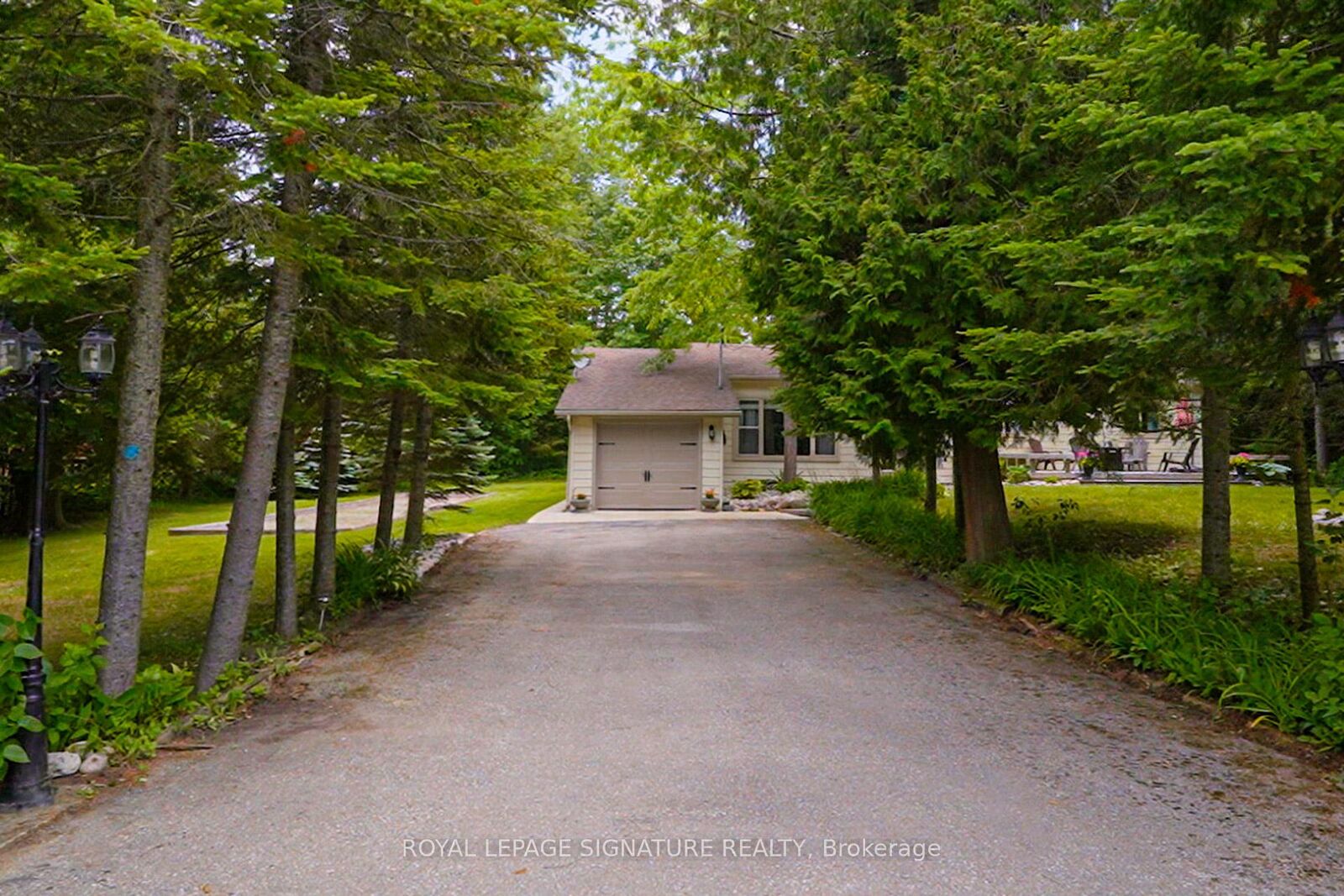 Property Photo:  107 Nicole Boulevard  ON L0L 2T0 