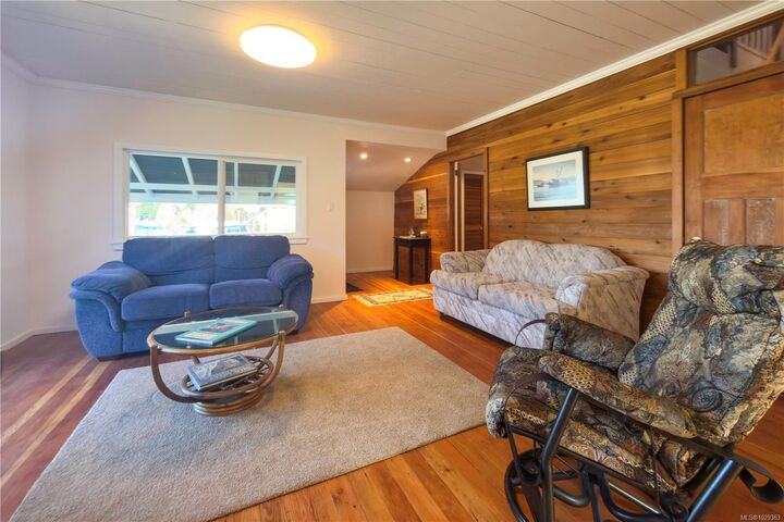Property Photo: 683 Green Rd BC V0P 1N0