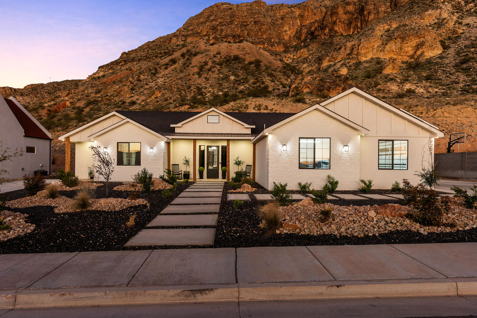 Property Photo:  2221 S Angell Heights Dr  UT 84737 