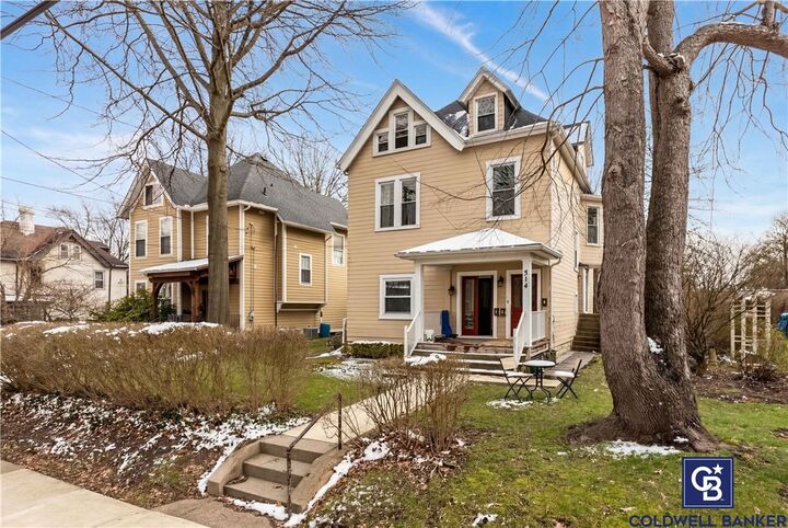 Property Photo:  214 Biddle Ave  PA 15221 