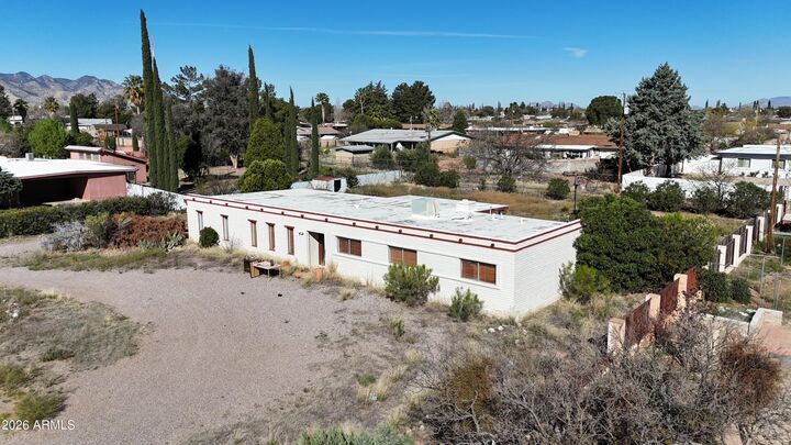 Property Photo:  932 Cactus Wren Lane  AZ 85635 