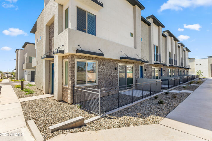 Property Photo:  651 N Ironwood Drive 57  AZ 85120 