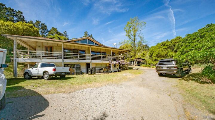 Property Photo:  1 Alamo Way  CA 94938 