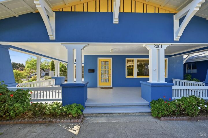 Property Photo:  2001 Rogers Way  CA 95404 