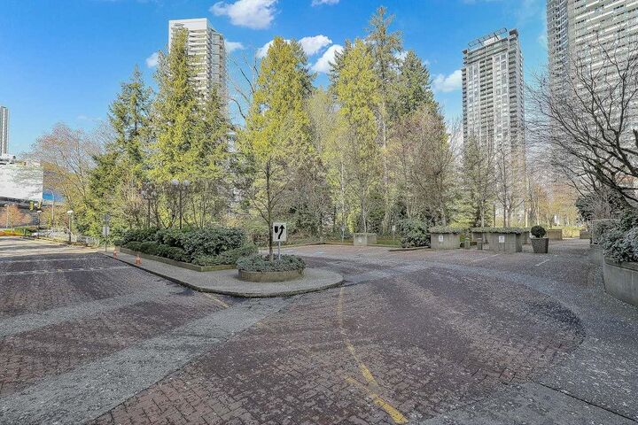 Property Photo: 9830 Whalley Boulevard 905 BC V3T 5S7