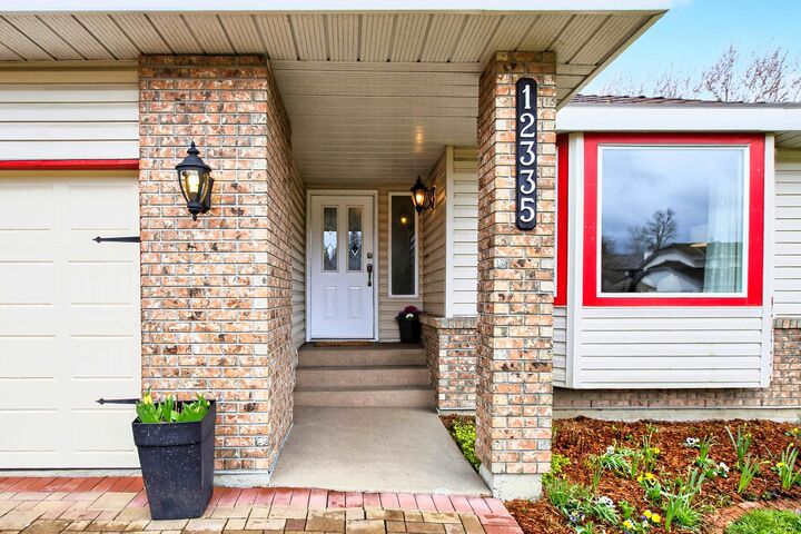 Property Photo:  12335 206 Street  BC V2X 0M6 