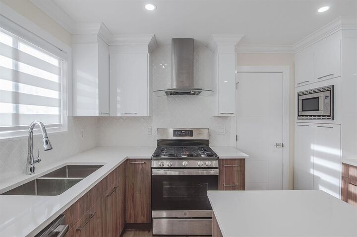 Property Photo:  20543 50A Avenue  BC V3A 6X3 