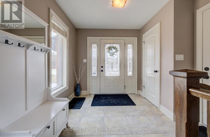 Photo de la propriété: 108 Ruby'S Crescent ON N0G 2L2