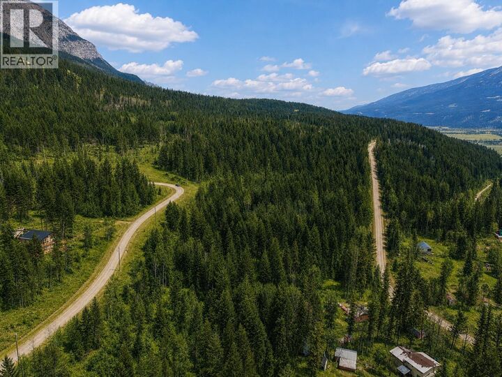 Property Photo:  1260 Whitetail Drive  BC V0A 1H7 
