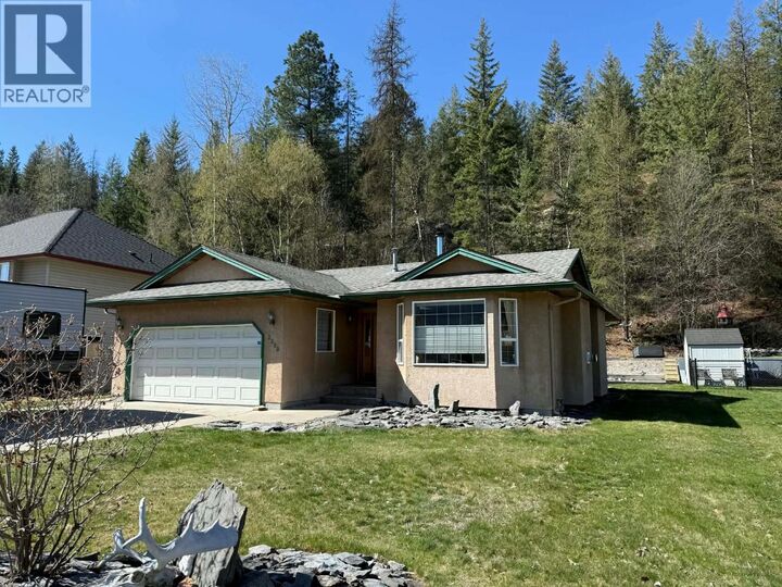 Photo de la propriété:  3320 14th Avenue  BC V1N 4G1 