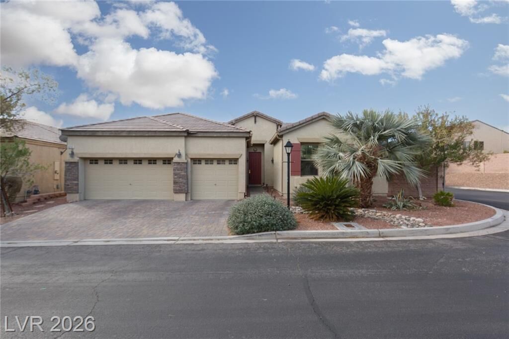 Property Photo: 8233 Preppy Fox Avenue NV 89131