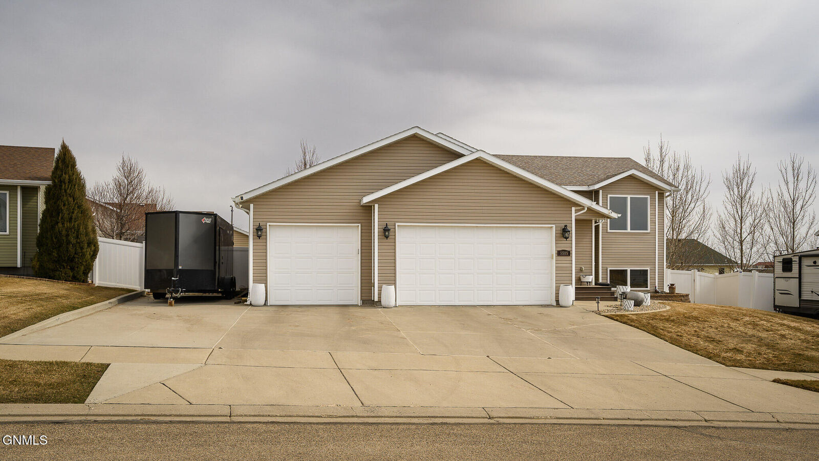 Property Photo:  5505 Yukon Drive  ND 58503 