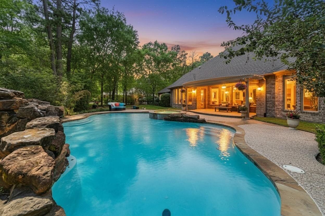 Property Photo:  3922 Waterbend Cove  TX 77386 