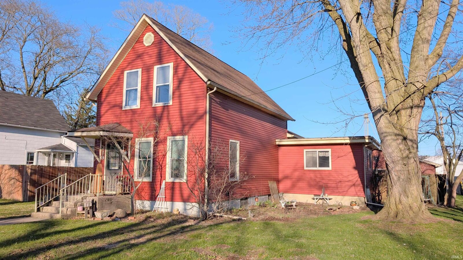 Property Photo:  219 N Union Street  IN 46714 