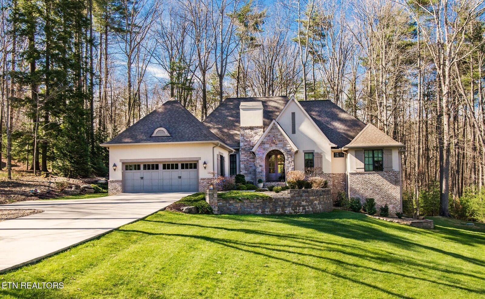 Property Photo: 77 Abington Place TN 38558