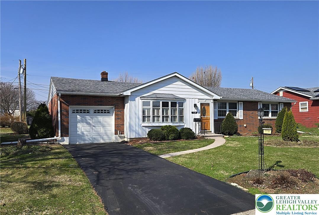 Property Photo: 1118 7th Street PA 18052