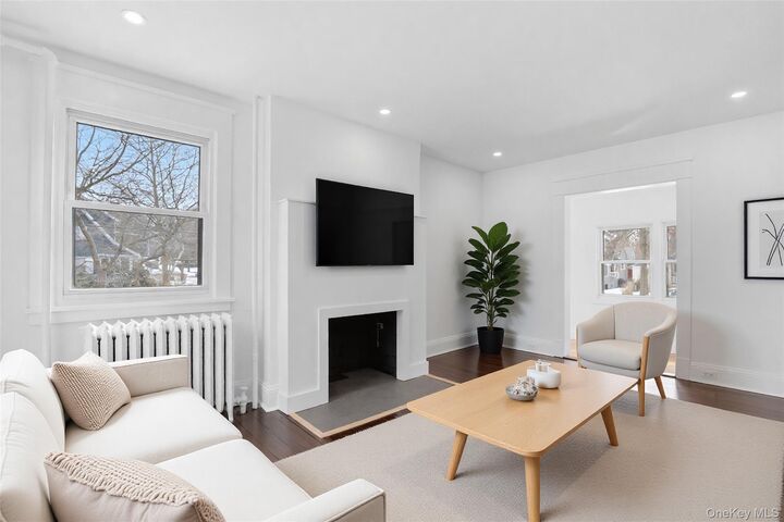 Property Photo:  25 Midland Avenue  NY 10606 