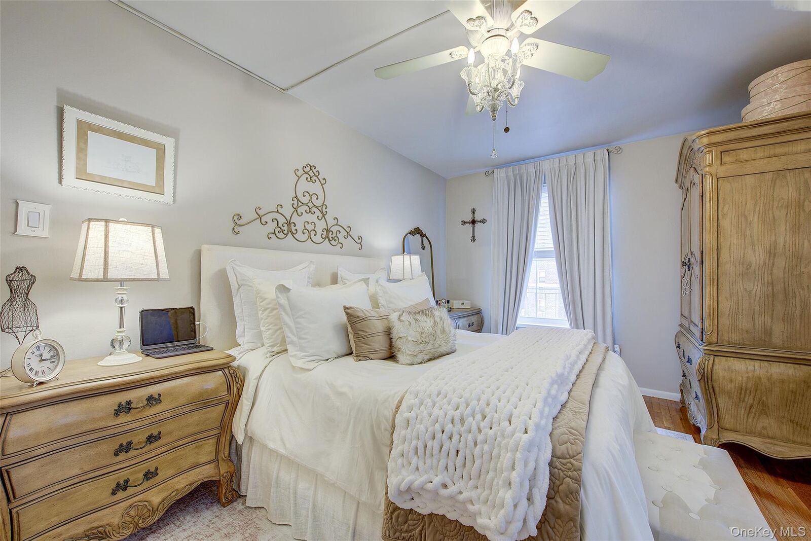 Property Photo:  84-39 153rd Avenue 2F  NY 11414 