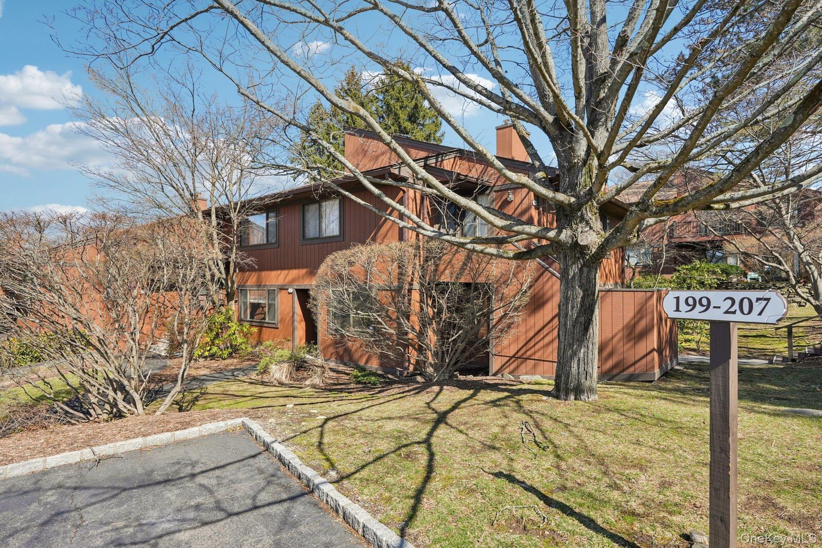 Property Photo:  207 Martling Avenue  NY 10591 