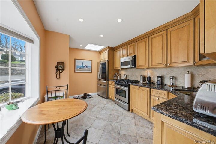 Property Photo:  30 Keystone Road  NY 10710 