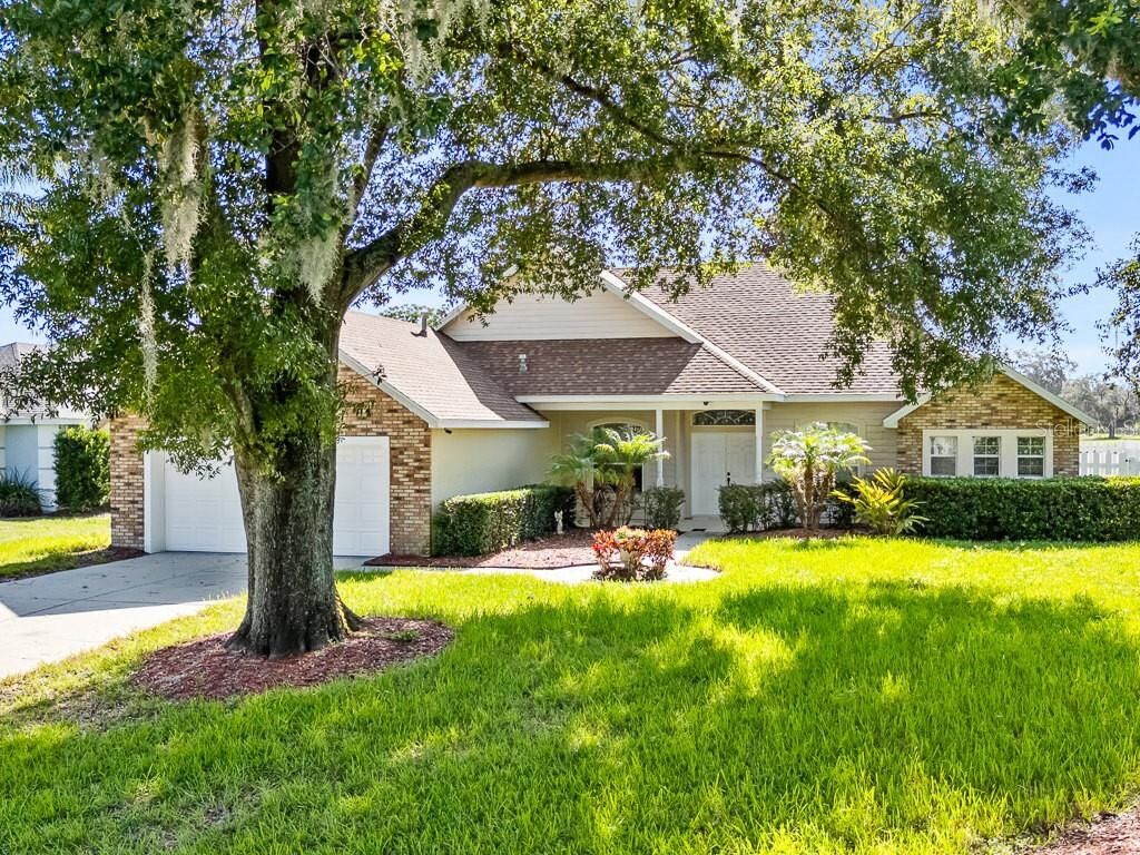 Property Photo:  23024 Oak Prairie Circle  FL 32776 